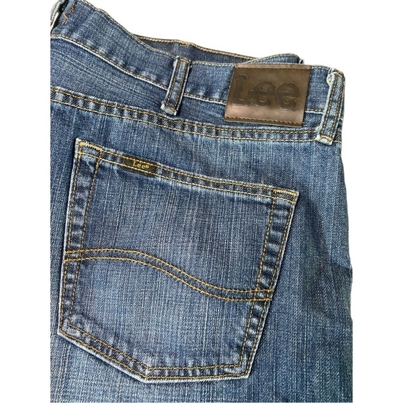 Lee Men's Premium Select Relaxed-Fit Straight-Leg Jean I Size: 40/32 - Picture 7 of 11